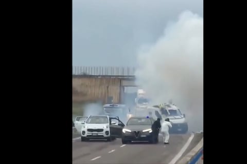 Tiroteo y explosiones en robo de película contra blindados en Italia