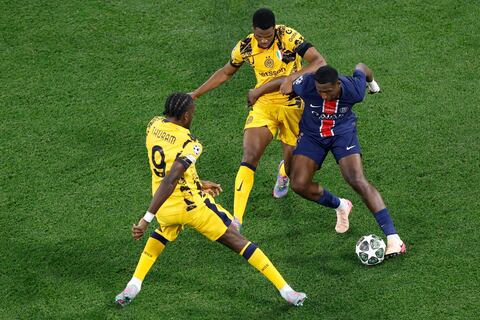 Willian Pacho no se considera el mejor defensa ecuatoriano de la historia: ‘La gente verá dónde me coloca’