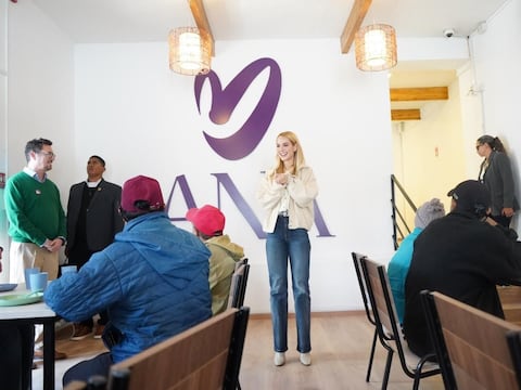 Lavinia Valbonesi abre el primer comedor comunitario ANA en Quito
