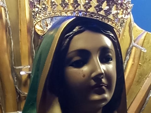 Iglesia de Ambato investiga lágrimas de sangre en imagen de la Virgen de Guadalupe