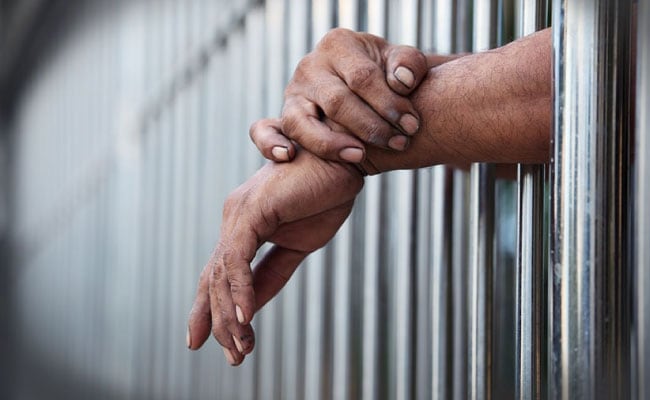 Clausuran centro clandestino de adicciones en Santo Domingo