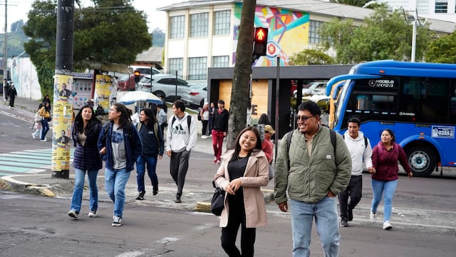 ¿Cuánto se necesita para vivir en Quito en 2026?: ‘No podemos darnos lujos, vivimos modestamente’