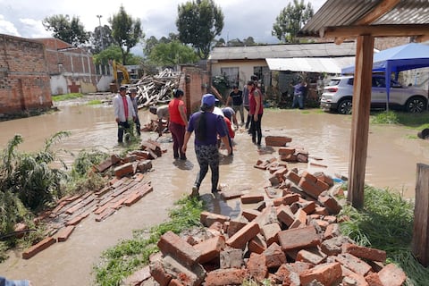 “Es una circunstancia muy compleja”, dice alcalde de Cuenca tras inundaciones por desbordamiento del río Yanuncay