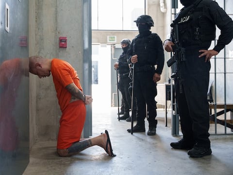 ‘De ‘capo’ a PPL. Celda # 1’: las primeras imágenes de alias ‘Lobo Menor’ en la cárcel del Encuentro