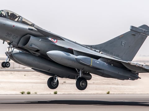 Este es el avión rival del caza F-35 de Estados Unidos: ya tiene más de 300 pedidos de países como Emiratos Árabes Unidos, Indonesia y Grecia