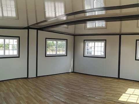 Vida espaciosa: la minicasa de Amazon que es fácil de plegar para quienes se mudan con frecuencia y cuesta menos de 21.000 dólares