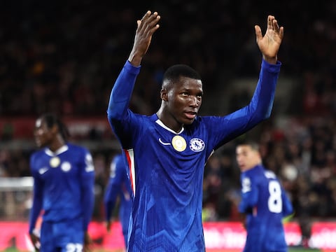 Chelsea de Moisés Caicedo deja escapar puntos ante Burnley en la última jugada del partido