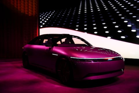 Sony y Honda le ponen cuatro ruedas a la diversión con el primer vehículo eléctrico PlayStation: lleno de pantallas y con asistente de voz