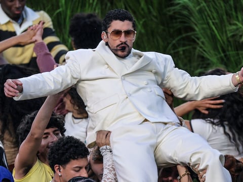 Bad Bunny borra todo de Instagram tras el Super Bowl y dispara teorías entre fans