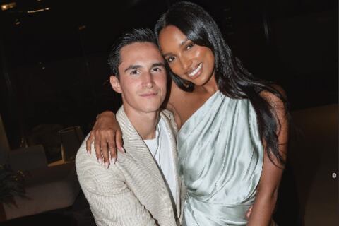 El ecuatoriano Juan David Borrero está en el desfile de Victoria’s Secret para apoyar a su esposa, la modelo Jasmine Tookes