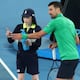 Abierto de Australia: Novak Djokovic se disculpa por incidente con una recogepelotas