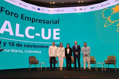 Ecuador no envió delegación a cumbre Celac-UE, pero tuvo más participación en foro empresarial paralelo