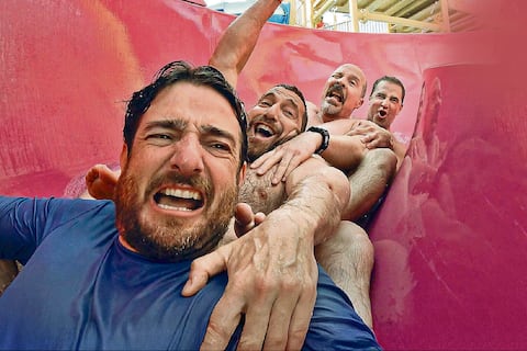 ‘Machos Alfa’: Cuatro ‘machirulos’ en deconstrucción en Netflix