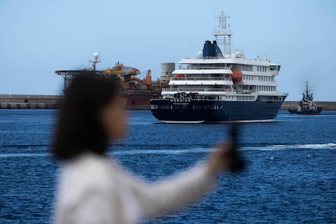 España revela que no hubo PCR generalizadas a bordo del MV Hondius porque no había razones epidemiológicas