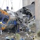 Al menos 32 muertos tras caer una grúa sobre un tren de pasajeros en Tailandia