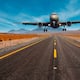 ¿Están las autopistas construidas para soportar el aterrizaje de aviones? Piloto con más de tres décadas de experiencia ofrece la respuesta