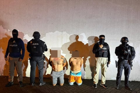 Cuatro presuntos extorsionadores, dos de 17 años, fueron capturados en Guayaquil