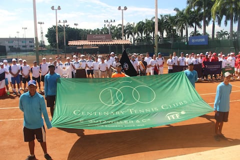 Se juega la tercera edición de la Copa Centenario entre Guayaquil Tenis Club, Club Nacional de Guayaquil y Sociedad Tungurahuense