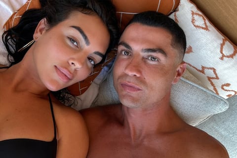 Cristiano Ronaldo se casará con su novia Georgina: la ‘influencer’ presume su enorme anillo de compromiso en redes sociales