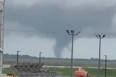 ¿Por qué el huracán Milton causó tantos tornados en Florida?