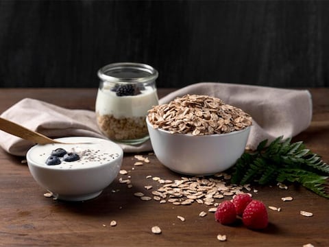Desayuno Ozempic: fibra soluble, bayas frescas, una pizca de canela y un puñado de nueces