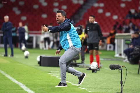 ‘Nos están costando las desconcentraciones’, dice Javier Carvajal, técnico del Manta FC, tras la caída ante Liga de Quito en la fecha 6 de Liga Ecuabet