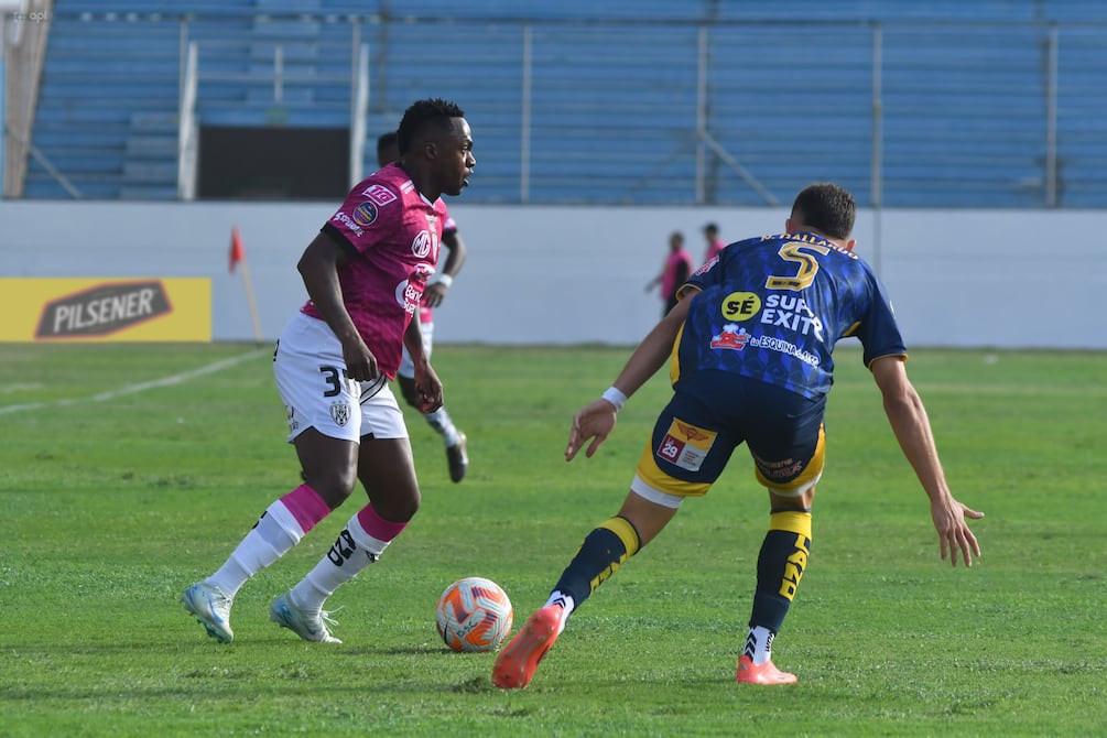 Así queda la tabla de posiciones de la Liga Pro luego de la victoria de Vinotinto FC sobre Libertad FC por la fecha 15