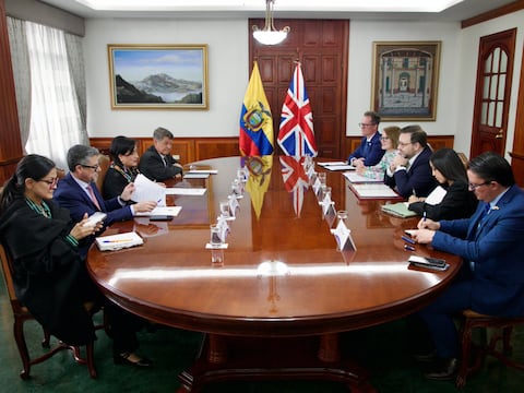 Seguridad y tráfico de drogas motivan la visita de ministro británico a Ecuador