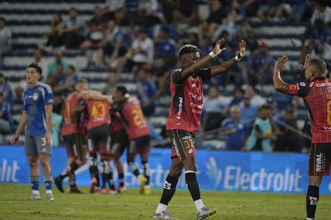 Jorge Célico y los rivales del Deportivo Cuenca en Copa Sudamericana: ‘La competencia es bien dura, debemos aprovechar la localía’