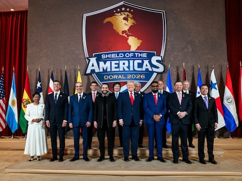 Por este motivo Colombia está fuera del Escudo de las Américas (Shield of the Americas)