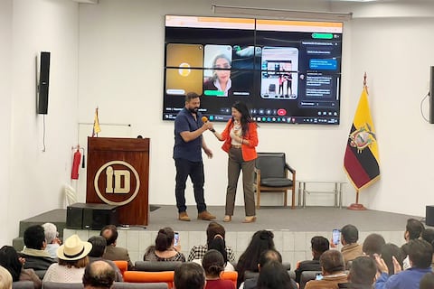 Con dos presidentes, la Izquierda Democrática convoca a inscribir precandidaturas para las próximas elecciones seccionales