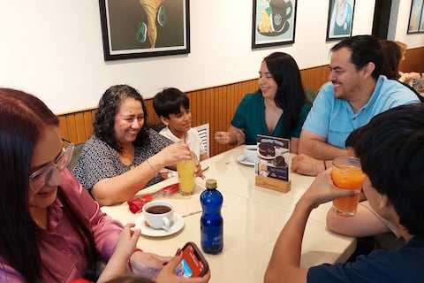 ‘En lo sencillo está lo bonito’: desayunos marcaron el inicio de la jornada de celebraciones por el Día de la Madre