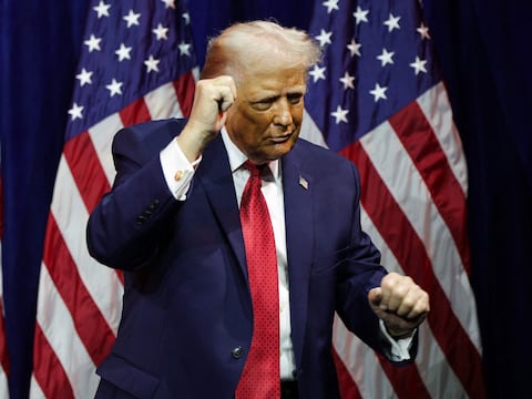 La Casa Blanca afirma que Trump no descarta usar al ejército para controlar Groenlandia