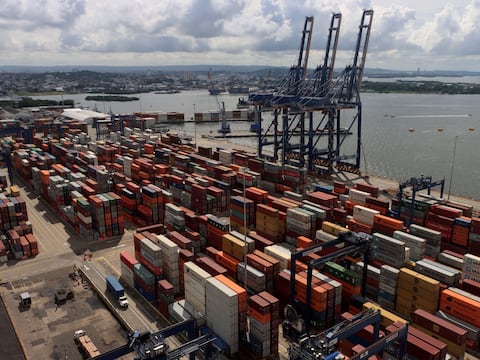 Colombia anuncia incremento al 100 % del arancel que cobra a las importaciones de Ecuador