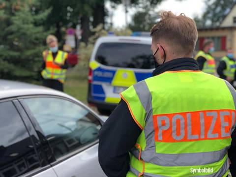 Policía alemana es acusada de racismo en aniversario del descubrimiento de un grupo neonazi