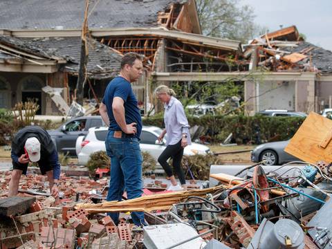 Tornados y violentas tempestades dejan al menos 18 muertos en EE. UU.