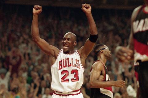 La inteligencia artificial responde: Michael Jordan o LeBron James, ¿quién es el mejor basquetbolista de todos los tiempos?