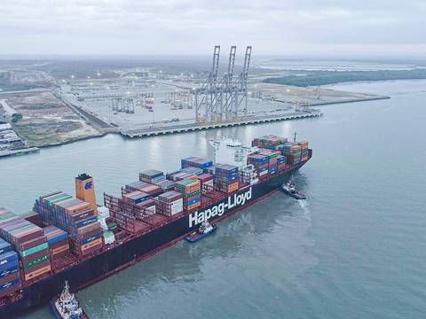 Puertos de Ecuador registraron aumento en la movilización de carga durante el 2021
