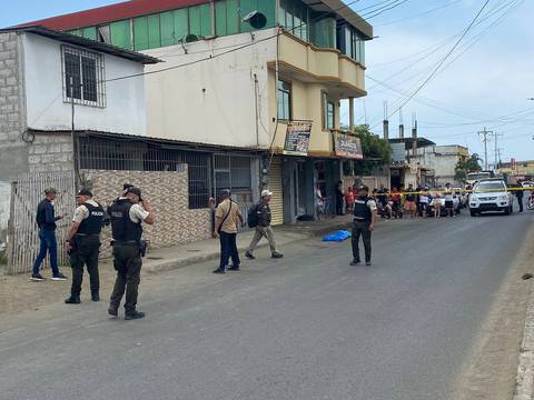 Un muerto y un herido por  ataque en barrio La Pradera de Manta, donde el lunes asesinaron a cuatro personas en una cancha 