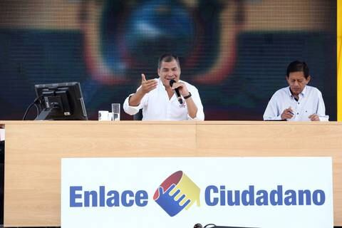 José Maldonado, quien traducía al quichua los enlaces sabatinos de Rafael Correa, ganó una curul por Imbabura