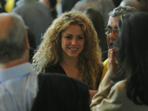 Shakira gana juicio de la demanda interpuesta por De la Rúa en Ginebra