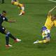 Inglaterra ganó 3-2 a Suecia en intenso partido y la eliminó de la Eurocopa