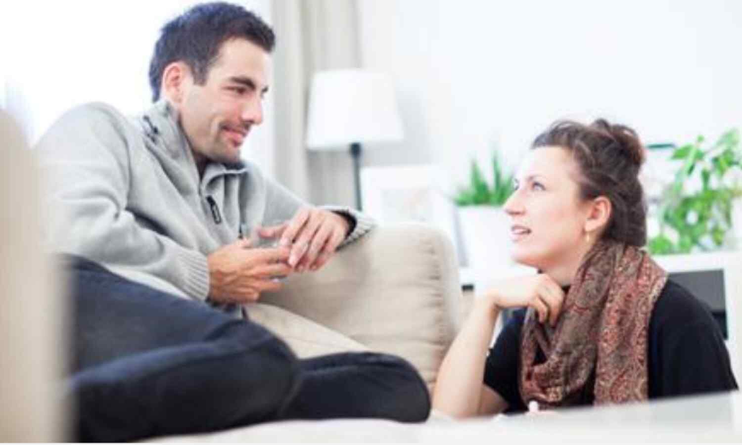 Cinco preguntas incómodas sobre sexo que deberías hacer a tu pareja aunque se disguste | Salud | La Revista | El Universo Cinco preguntas incómodas sobre sexo que deberías hacer a tu pareja aunque se disguste | Salud | La Revista | El Universo