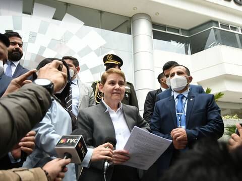 Muerte cruzada en Ecuador aleja a Alexandra Vela del Ministerio de Gobierno (y otras noticias en un resumen para comenzar la jornada)
