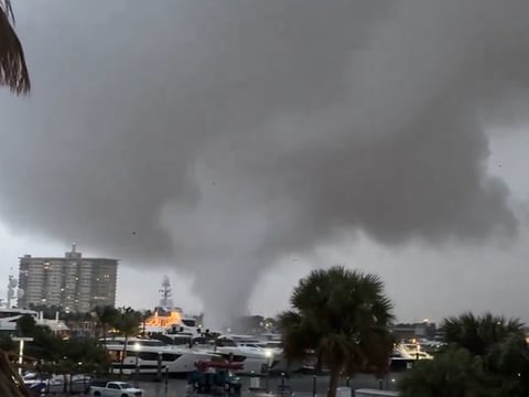 Tornado sorprende a los habitantes de Fort Lauderdale, EE. UU.