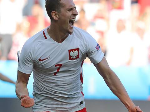Polonia venció 1-0 a Irlanda del Norte en la Eurocopa 2016