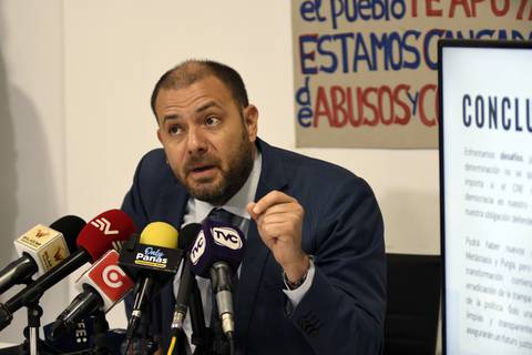 Juan Guarderas, vocal del CPCCS, dice que no descartaría denunciar al presidente Daniel Noboa por posible campaña anticipada