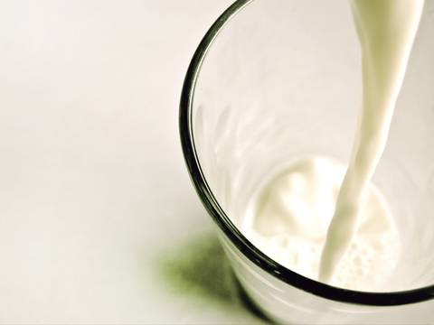 Polémica en Perú por leche que no es 100% leche