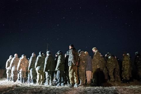 Ucrania alista a presos condenados por asesinato para formar parte del combate contra Rusia