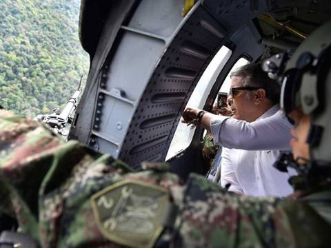 Presidente de Colombia visitó en Tumaco a los soldados que abatieron a alias ‘Guacho’